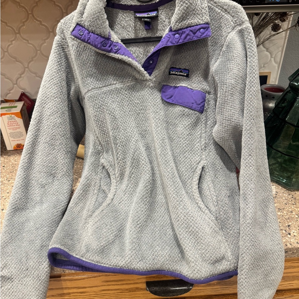 Patagonia Purple and Gray Fleece Jacket - Picture 2 of 2